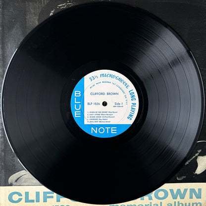 1526/ CLIFFORD BROWN - Memorial Album