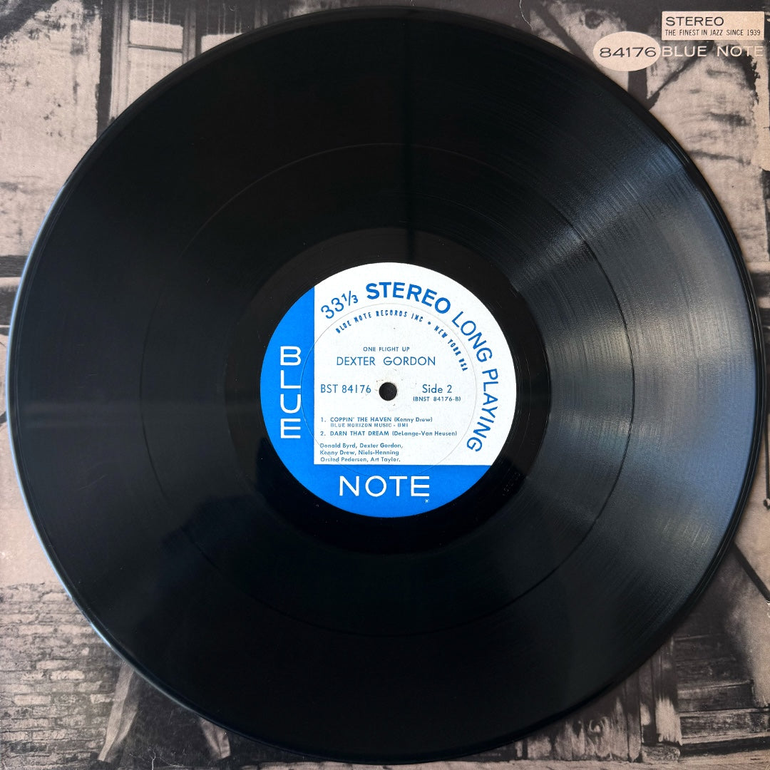 84176/ DEXTER GORDON - One Flight Up