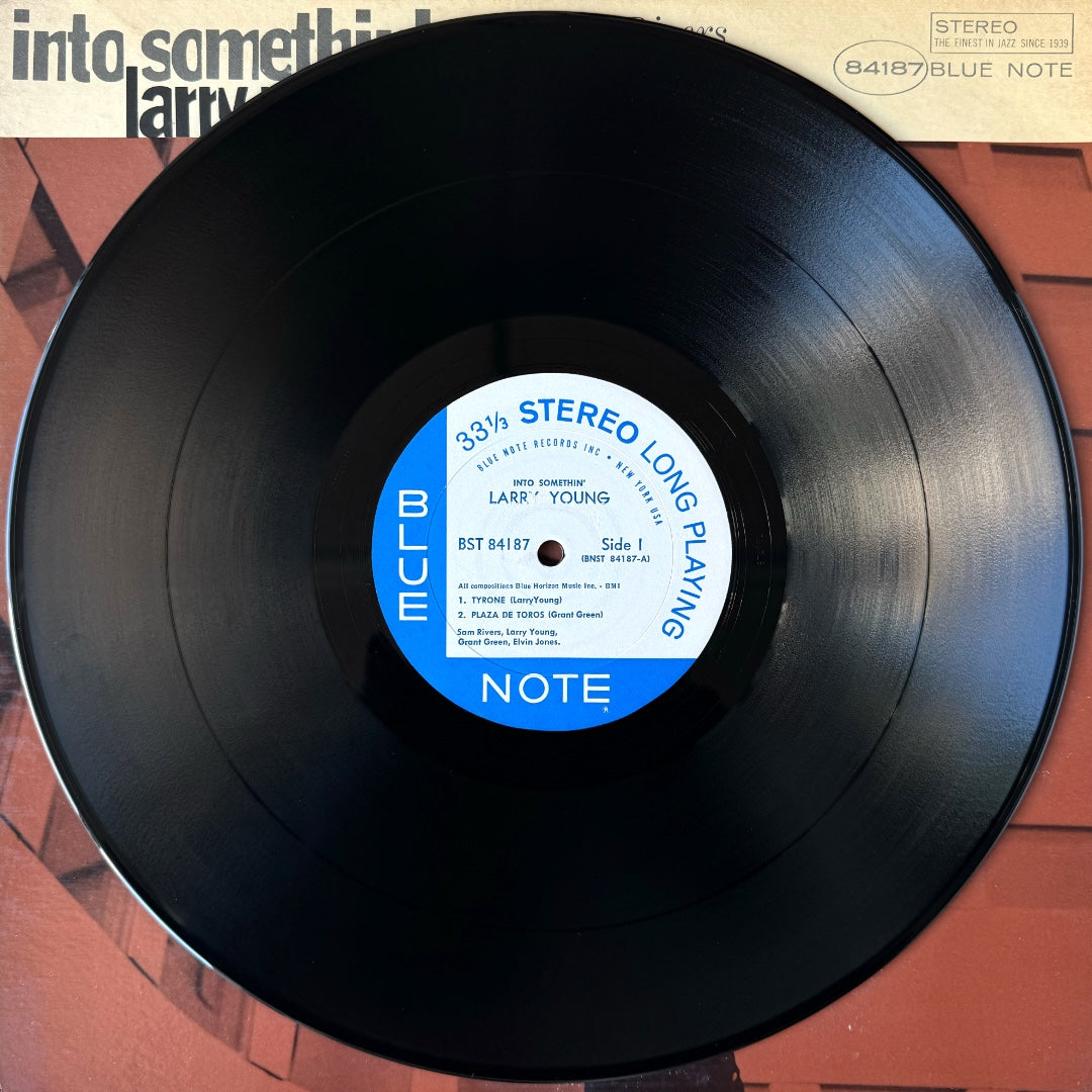 84187/ LARRY YOUNG - Into Somethin'